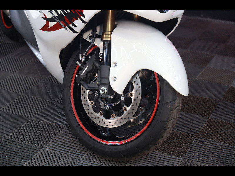 Suzuki GSX1300R Hayabusa 1300 Super Sports Petrol Manual (197 ps)