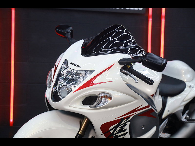 Suzuki GSX1300R Hayabusa 1300 Super Sports Petrol Manual (197 ps)