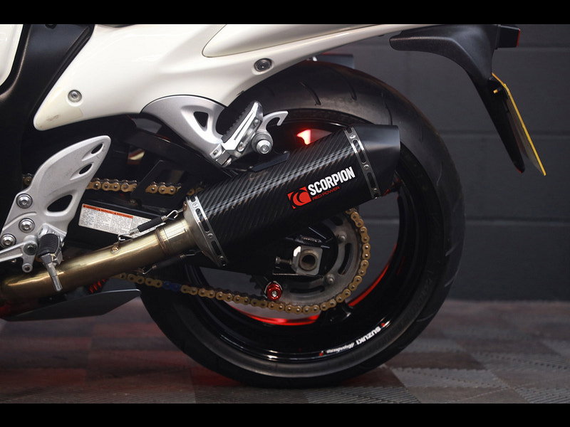 Suzuki GSX1300R Hayabusa 1300 Super Sports Petrol Manual (197 ps)