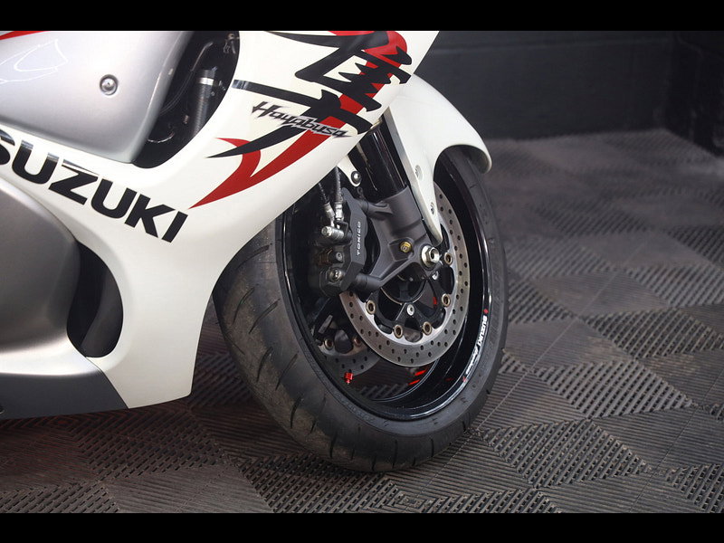 Suzuki GSX1300R Hayabusa 1300 Super Sports Petrol Manual (197 ps)