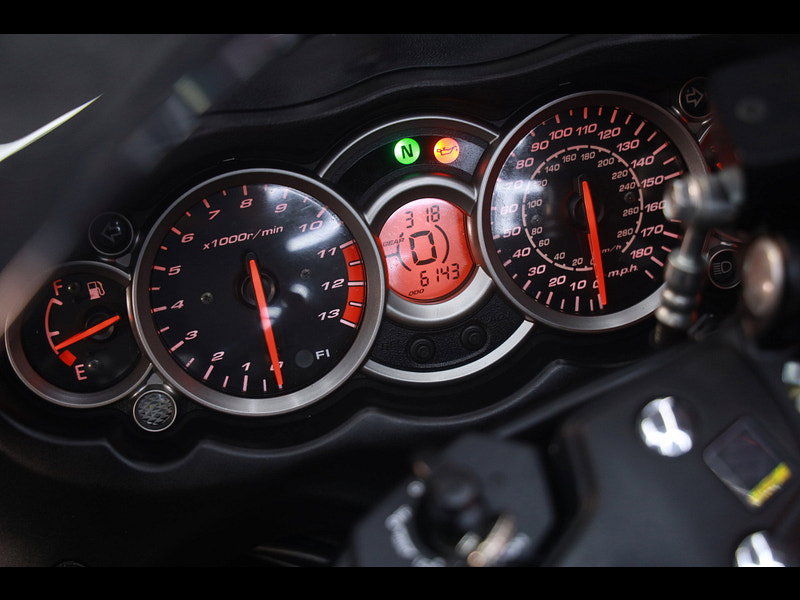 Suzuki GSX1300R Hayabusa 1300 Super Sports Petrol Manual (197 ps)