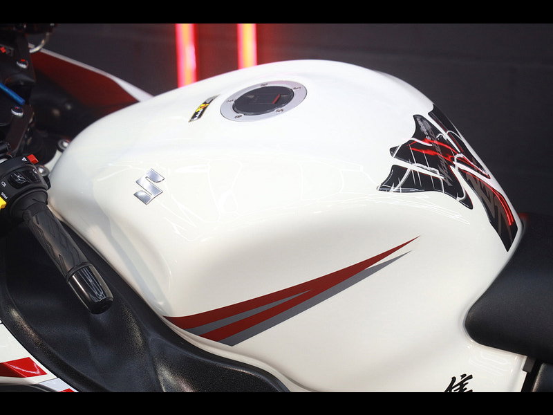 Suzuki GSX1300R Hayabusa 1300 Super Sports Petrol Manual (197 ps)