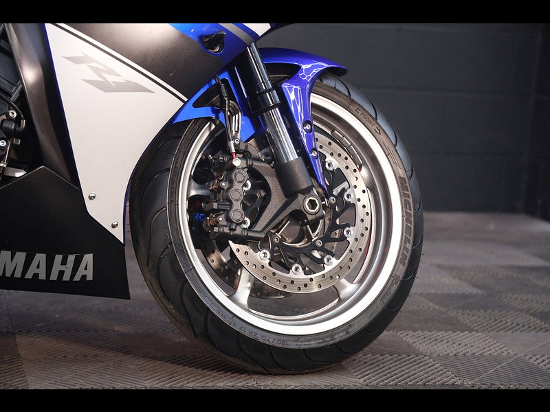Yamaha R1 Big Bang THOUSANDS IN EXTRAS