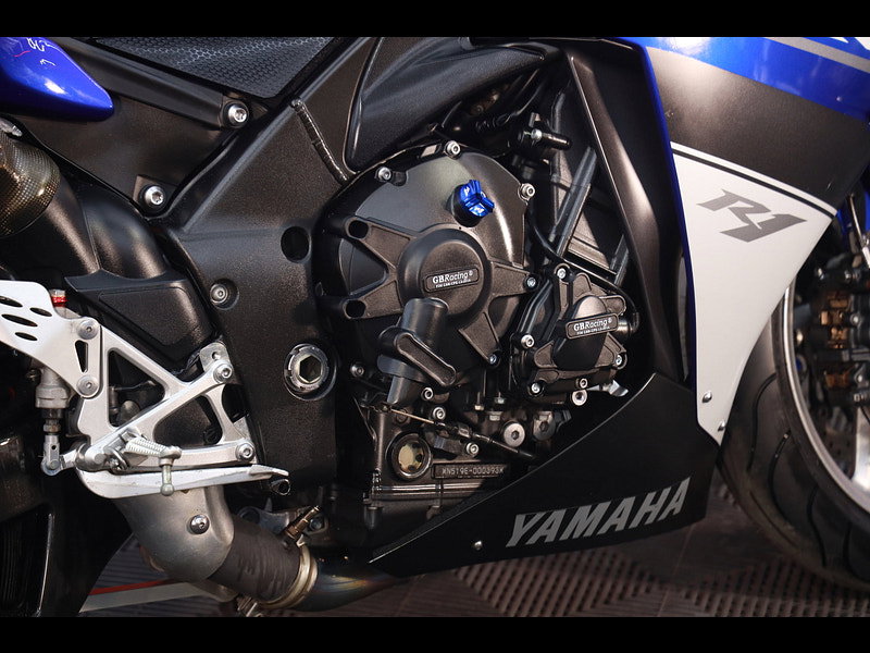 Yamaha R1 Big Bang THOUSANDS IN EXTRAS