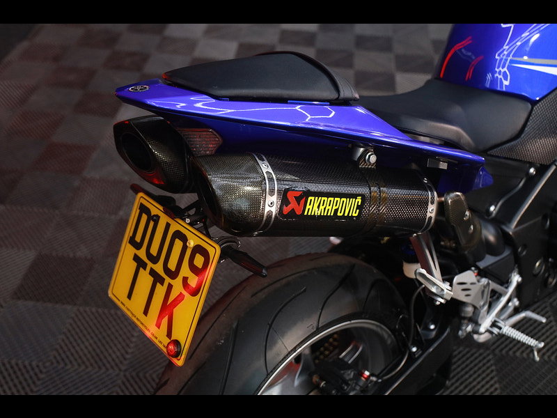 Yamaha R1 Big Bang THOUSANDS IN EXTRAS