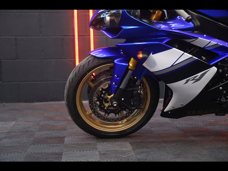 Yamaha R1 R1 1000 LOW MILES