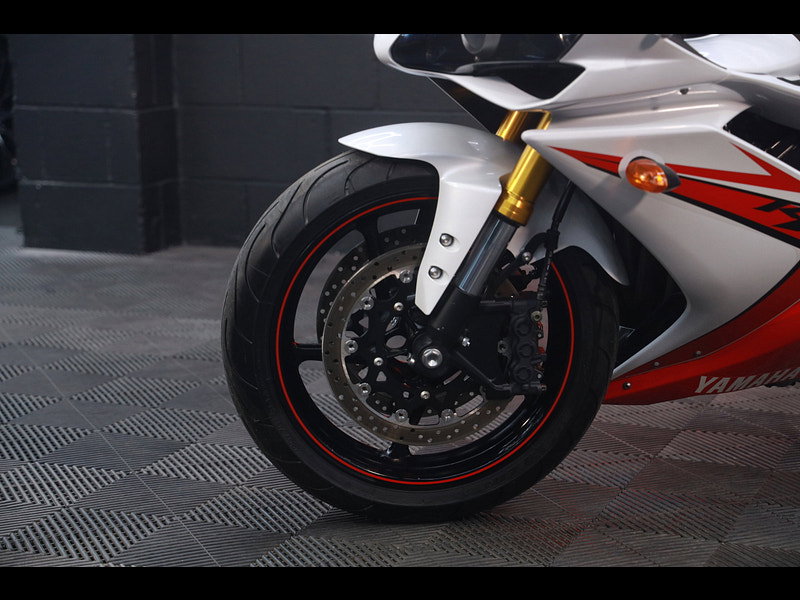 Yamaha R1 R1 1000 Super Sports CLEAN EXAMPLE