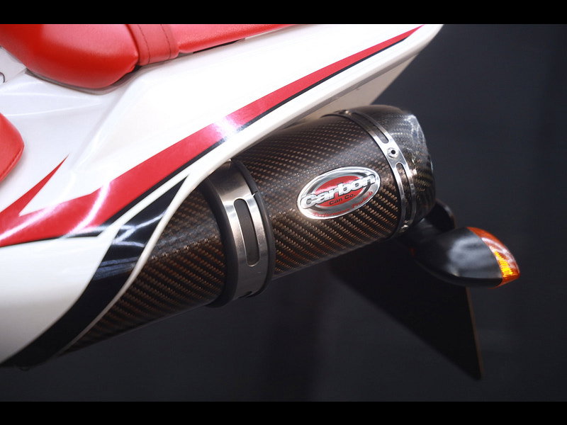 Yamaha R1 R1 1000 Super Sports CLEAN EXAMPLE