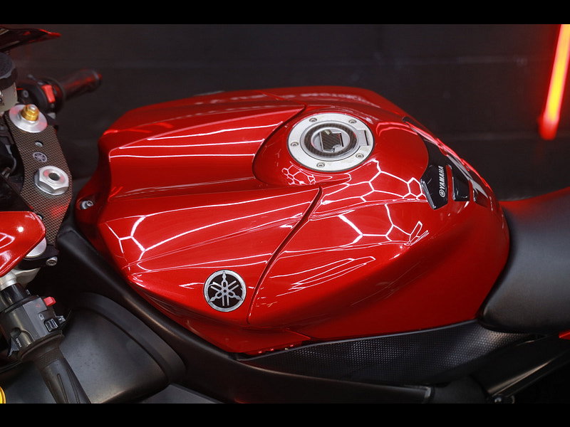 Yamaha R1 YZF R1 low miles lava Red