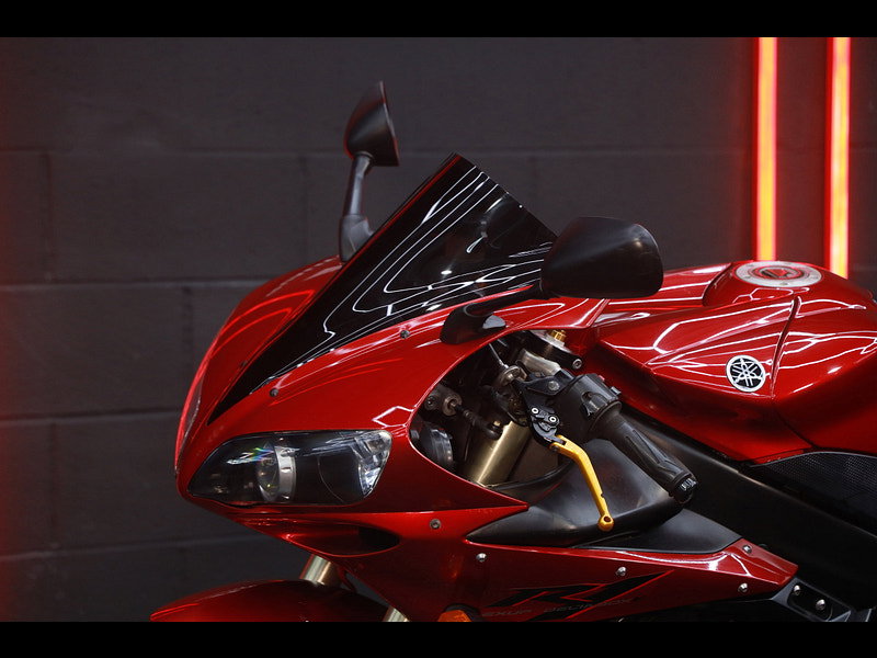 Yamaha R1 YZF R1 low miles lava Red