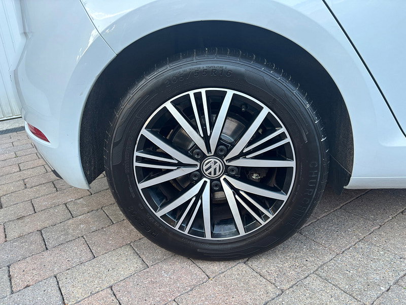 Volkswagen Golf 1.5 TSI EVO SE Hatchback 5dr Petrol Manual Euro 6 (s/s) (130 ps)