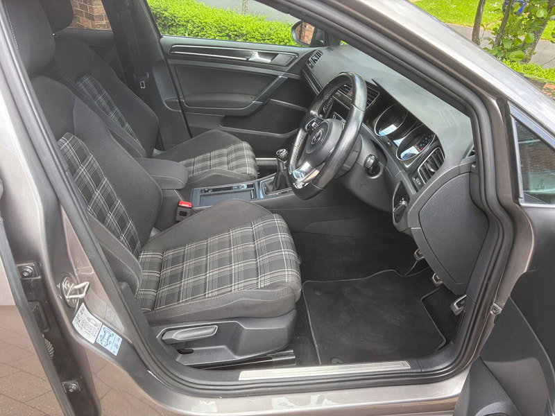 Volkswagen Golf 2.0 TDI BlueMotion Tech GTD Euro 6 (s/s) 5dr