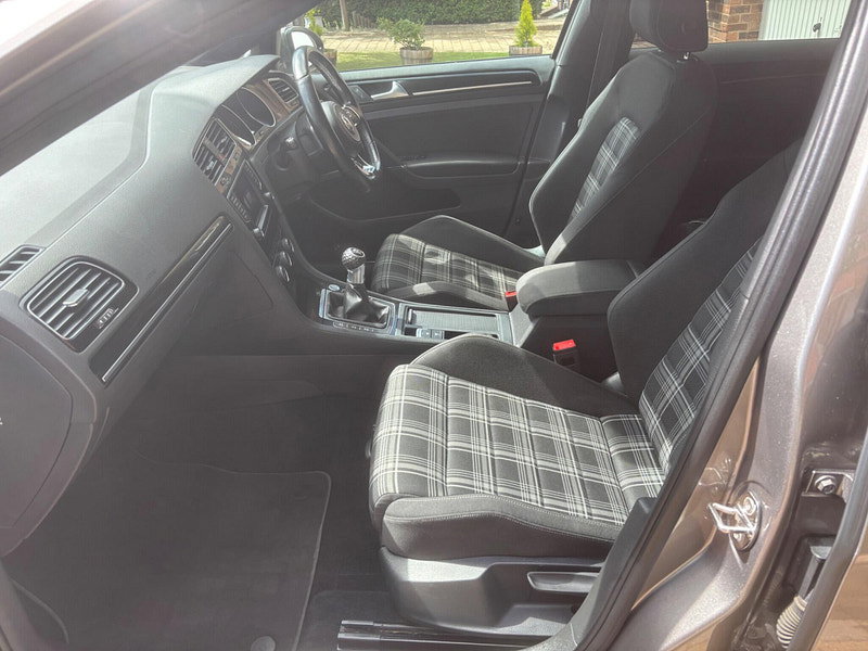 Volkswagen Golf 2.0 TDI BlueMotion Tech GTD Euro 6 (s/s) 5dr