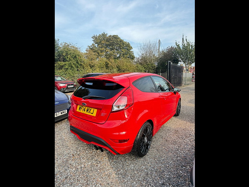 Ford Fiesta 1.6T EcoBoost ST-2 Hatchback 3dr Petrol Manual Euro 5 (182 ps)