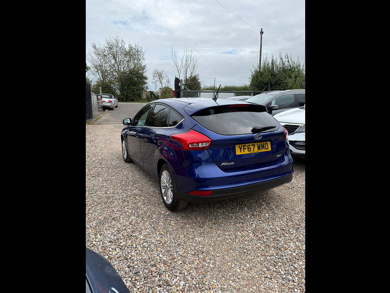 Ford Focus 1.0T EcoBoost Zetec Edition Hatchback 5dr Petrol Manual Euro 6 (s/s) (125 ps)