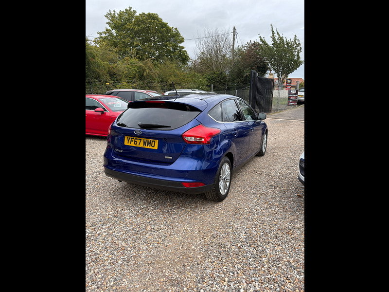 Ford Focus 1.0T EcoBoost Zetec Edition Hatchback 5dr Petrol Manual Euro 6 (s/s) (125 ps)