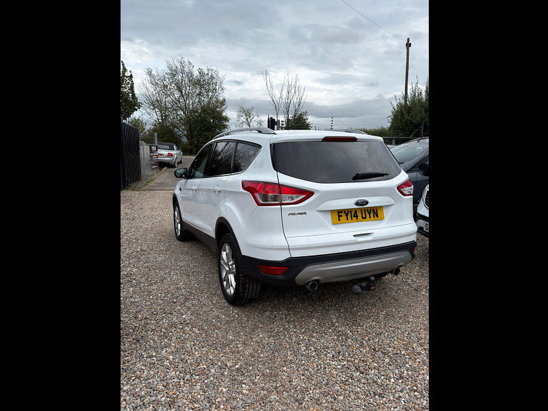 Ford Kuga 2.0 TDCi Titanium SUV 5dr Diesel Manual 2WD Euro 5 (140 ps)