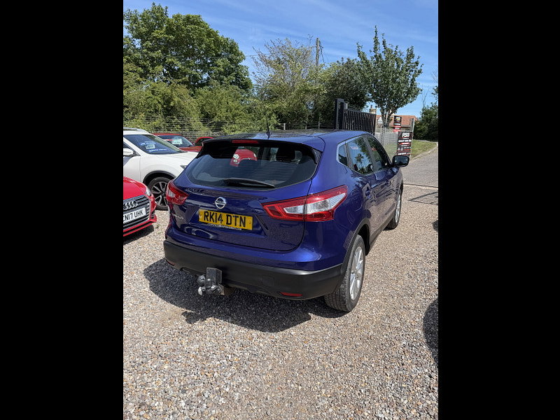 Nissan Qashqai 1.2 DIG-T Acenta SUV 5dr Petrol Manual 2WD Euro 5 (s/s) (115 ps)