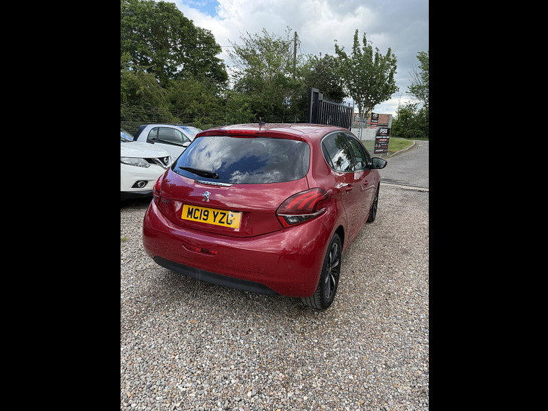 Peugeot 208 1.2 PureTech Tech Edition Hatchback 5dr Petrol Manual Euro 6 (s/s) (82 ps)