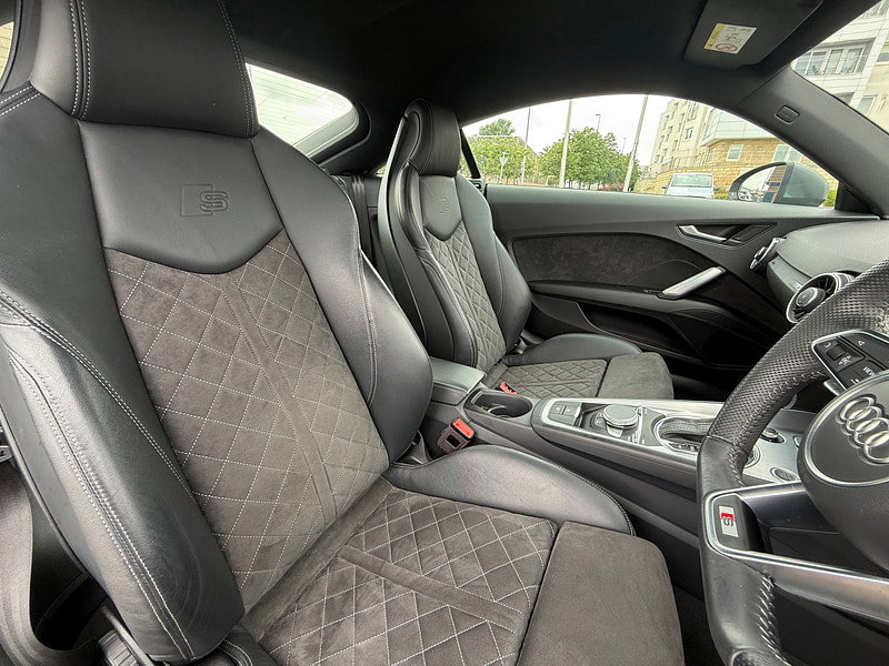 Audi TT 2.0 TFSI 40 S line Coupe 3dr Petrol S Tronic Euro 6 (s/s) (197 ps)
