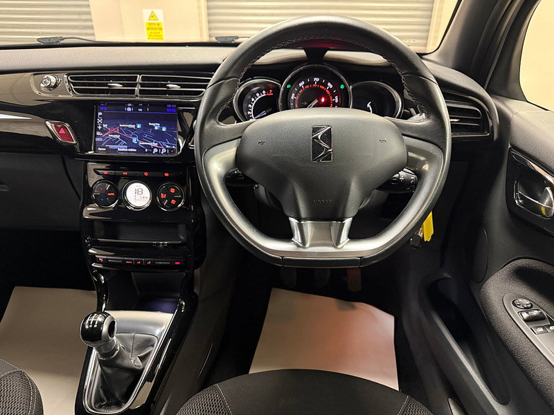 DS Automobiles DS 3 1.2 PureTech Connected Chic Hatchback 3dr Petrol Manual Euro 6 (s/s) (110 ps)