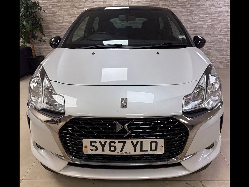 DS Automobiles DS 3 1.2 PureTech Connected Chic Hatchback 3dr Petrol Manual Euro 6 (s/s) (110 ps)
