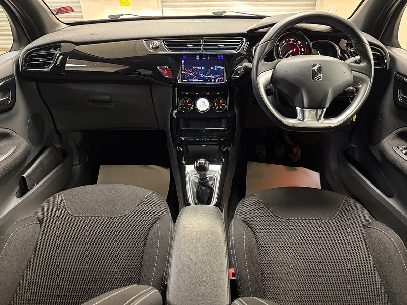 DS Automobiles DS 3 1.2 PureTech Connected Chic Hatchback 3dr Petrol Manual Euro 6 (s/s) (110 ps)