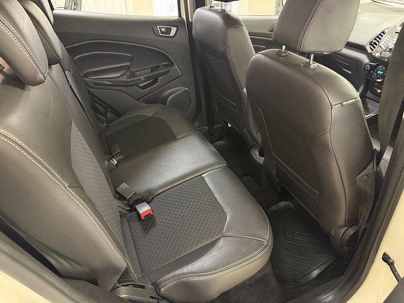 Ford EcoSport 1.5 TDCi Titanium SUV 5dr Diesel Manual 2WD Euro 6 (95 ps)