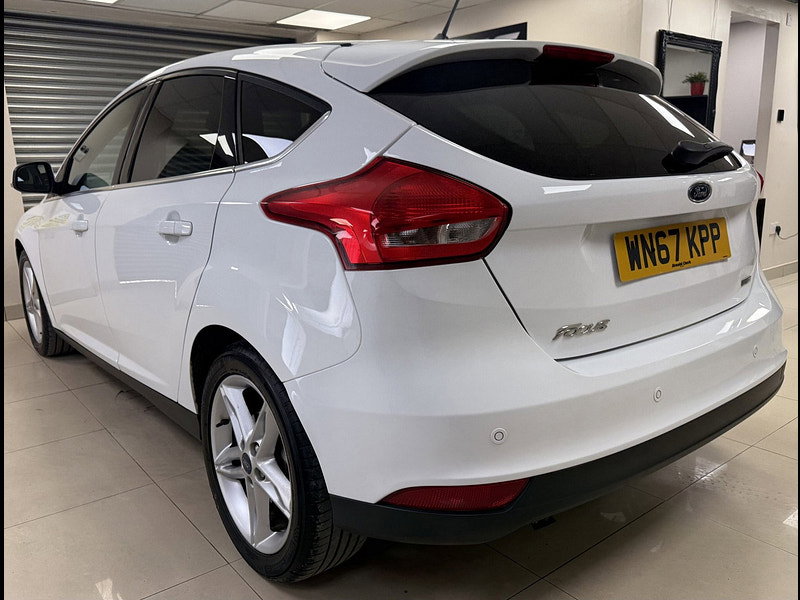 Ford Focus 1.0T EcoBoost Titanium Hatchback 5dr Petrol Manual Euro 6 (s/s) (125 ps)