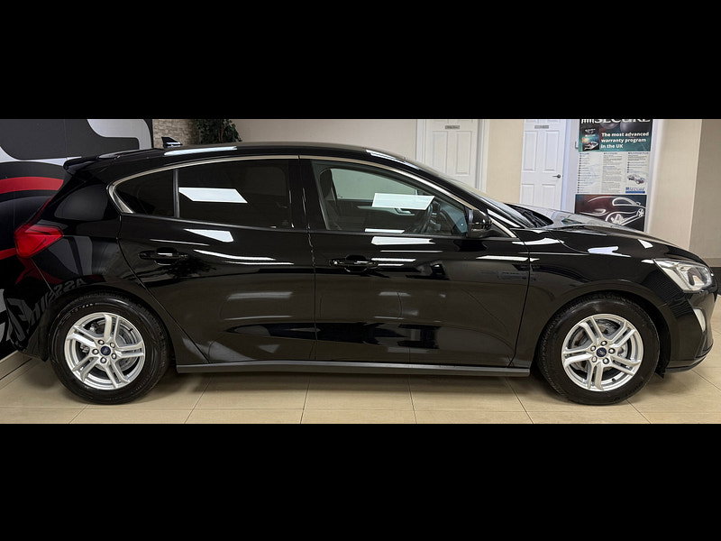 Ford Focus 1.0T EcoBoost Zetec Hatchback 5dr Petrol Manual Euro 6 (s/s) (125 ps)