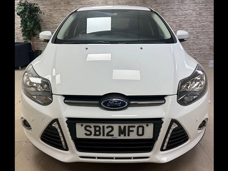 Ford Focus 1.6 Zetec Hatchback 5dr Petrol Manual Euro 5 (105 ps)