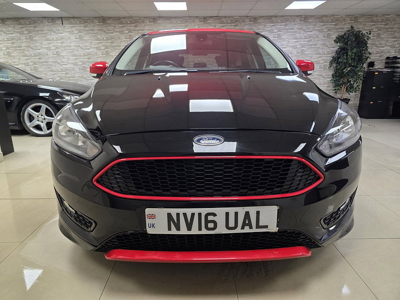 Ford Focus 2.0 TDCi Zetec S Black Edition Hatchback 5dr Diesel Manual Euro 6 (s/s) (150 ps)