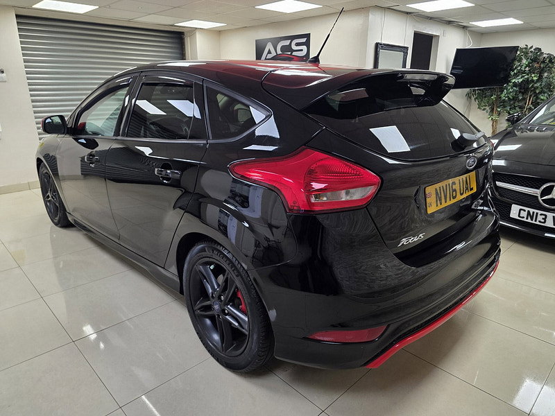 Ford Focus 2.0 TDCi Zetec S Black Edition Hatchback 5dr Diesel Manual Euro 6 (s/s) (150 ps)
