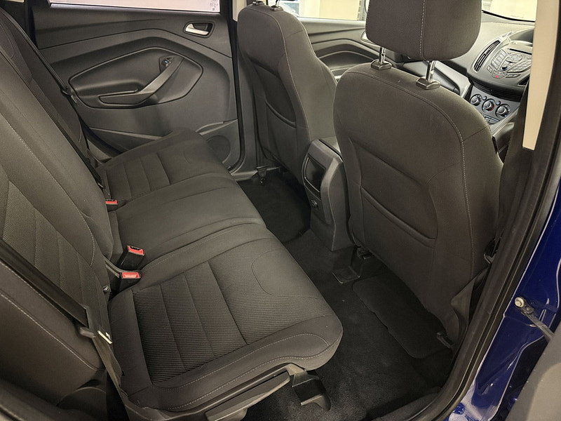 Ford Kuga 2.0 TDCi Zetec SUV 5dr Diesel Manual 2WD Euro 6 (s/s) (150 ps)