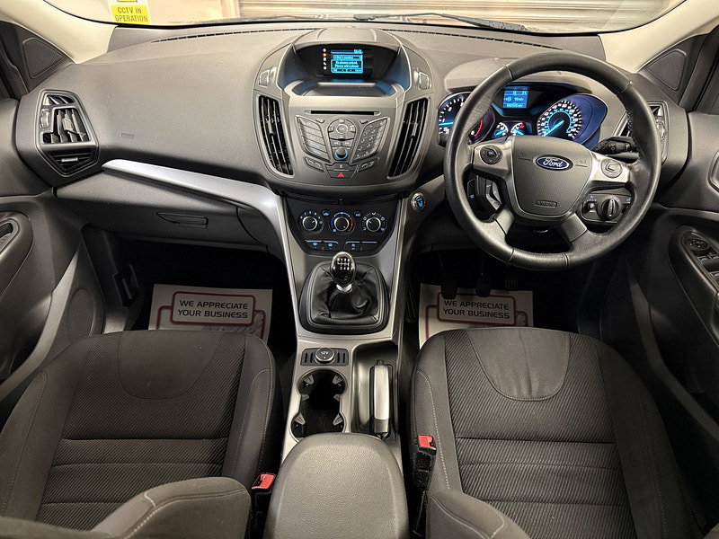 Ford Kuga 2.0 TDCi Zetec SUV 5dr Diesel Manual 2WD Euro 6 (s/s) (150 ps)