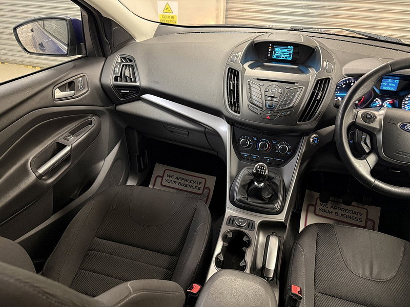 Ford Kuga 2.0 TDCi Zetec SUV 5dr Diesel Manual 2WD Euro 6 (s/s) (150 ps)