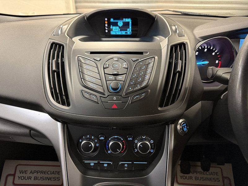 Ford Kuga 2.0 TDCi Zetec SUV 5dr Diesel Manual 2WD Euro 6 (s/s) (150 ps)