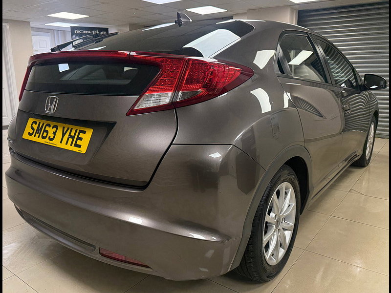 Honda Civic 1.8 i-VTEC ES Hatchback 5dr Petrol Manual Euro 5 (s/s) (142 ps)
