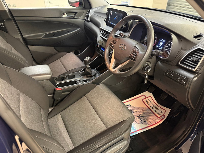 Hyundai Tucson 1.6 CRDi MHEV SE Nav SUV 5dr Diesel Hybrid Manual Euro 6 (s/s) (115 ps)