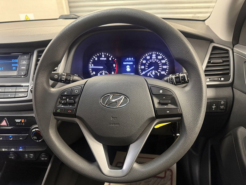 Hyundai Tucson 1.7 CRDi Blue Drive S SUV 5dr Diesel Manual Euro 6 (s/s) (116 ps)
