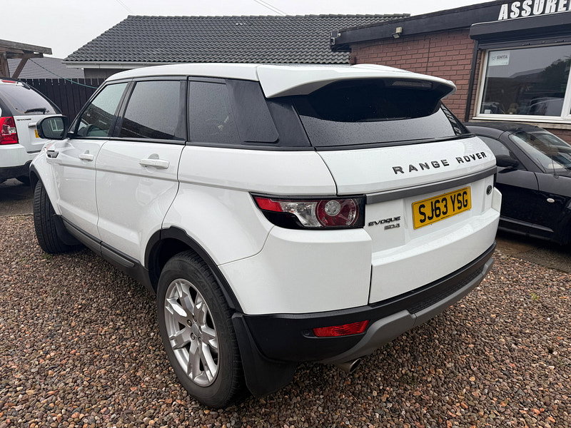 Land Rover Range Rover Evoque 2.2 SD4 Pure SUV 5dr Diesel Manual 4WD Euro 5 (s/s) (190 ps)
