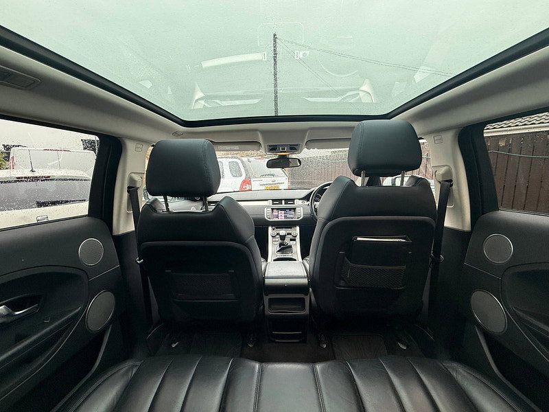 Land Rover Range Rover Evoque 2.2 SD4 Pure SUV 5dr Diesel Manual 4WD Euro 5 (s/s) (190 ps)