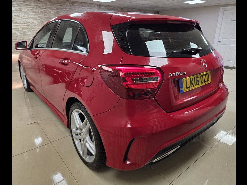 Mercedes-Benz A Class 1.5 A180d AMG Line Hatchback 5dr Diesel Manual Euro 6 (s/s) (109 ps)