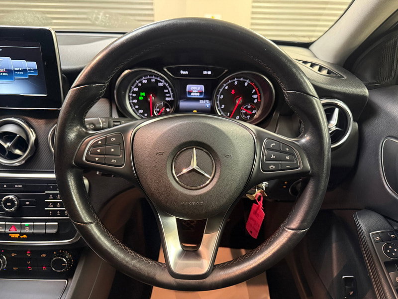Mercedes-Benz GLA 1.6 GLA200 SE SUV 5dr Petrol Manual Euro 6 (s/s) (156 ps)