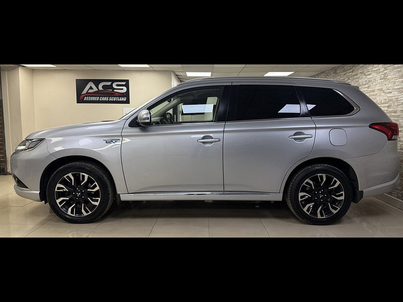 Mitsubishi Outlander 2.0 12kWh Juro SUV 5dr Petrol Plug-in Hybrid CVT 4WD Euro 6 (s/s) (200 ps)