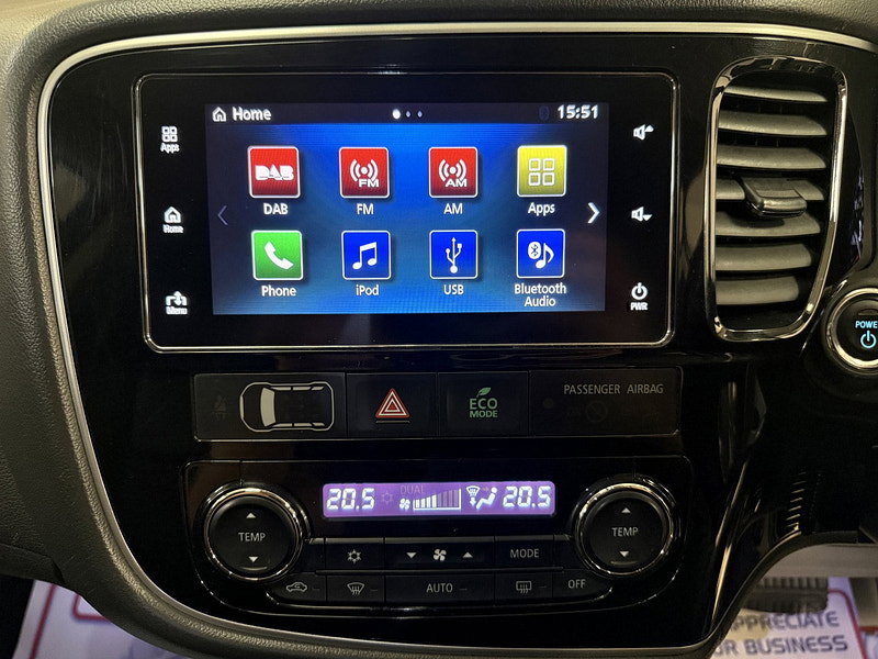 Mitsubishi Outlander 2.0 12kWh Juro SUV 5dr Petrol Plug-in Hybrid CVT 4WD Euro 6 (s/s) (200 ps)