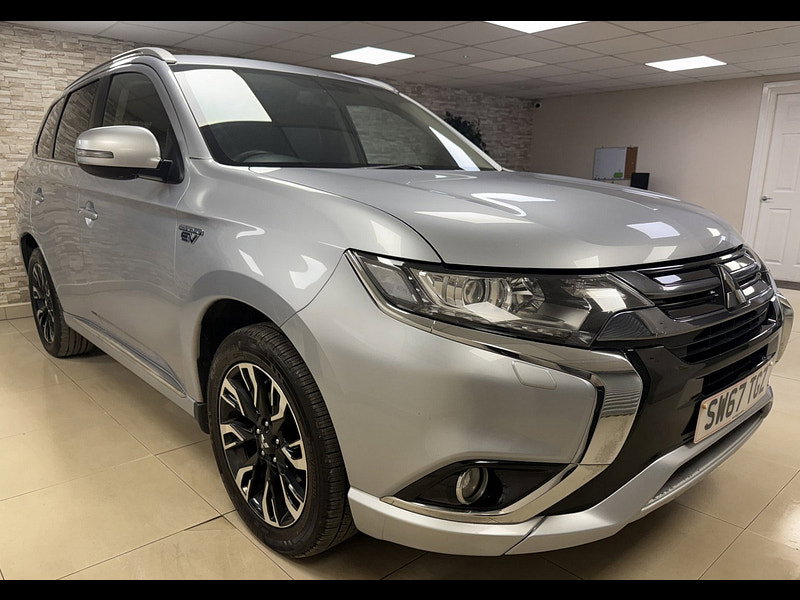 Mitsubishi Outlander 2.0 12kWh Juro SUV 5dr Petrol Plug-in Hybrid CVT 4WD Euro 6 (s/s) (200 ps)