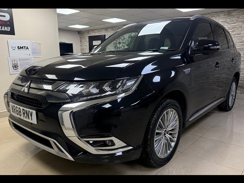 Mitsubishi Outlander 2.4h TwinMotor 13.8kWh 4h SUV 5dr Petrol Plug-in Hybrid CVT 4WD Euro 6 (s/s) (209 ps)
