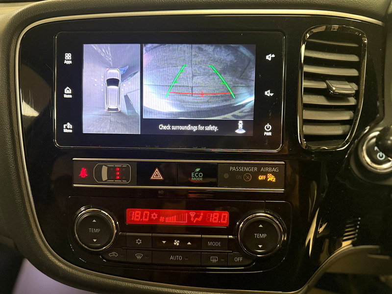 Mitsubishi Outlander 2.4h TwinMotor 13.8kWh 4h SUV 5dr Petrol Plug-in Hybrid CVT 4WD Euro 6 (s/s) (209 ps)