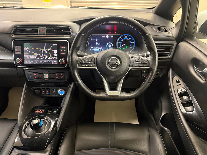 Nissan Leaf 40kWh N-Connecta Hatchback 5dr Electric Auto (150 ps)